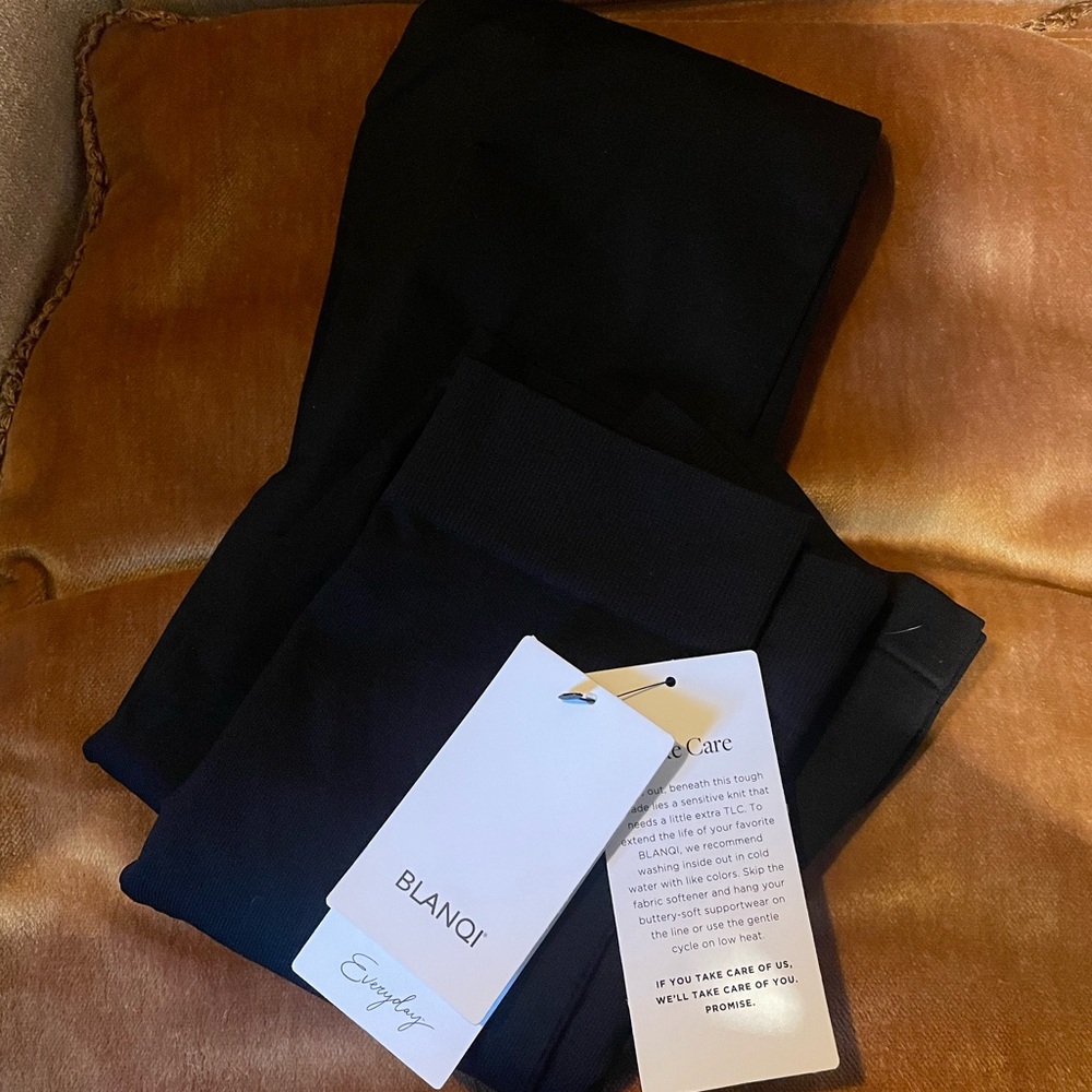 NWT Blanqui Postpartum Nursing Leggings High Waisted